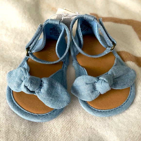 THREE PAIRS Baby Gap & Old Navy Spring/Summer Sandals Size 2 (3-6 Months) - Picture 2 of 7